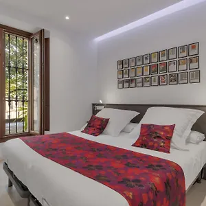 Nuevo Hotel